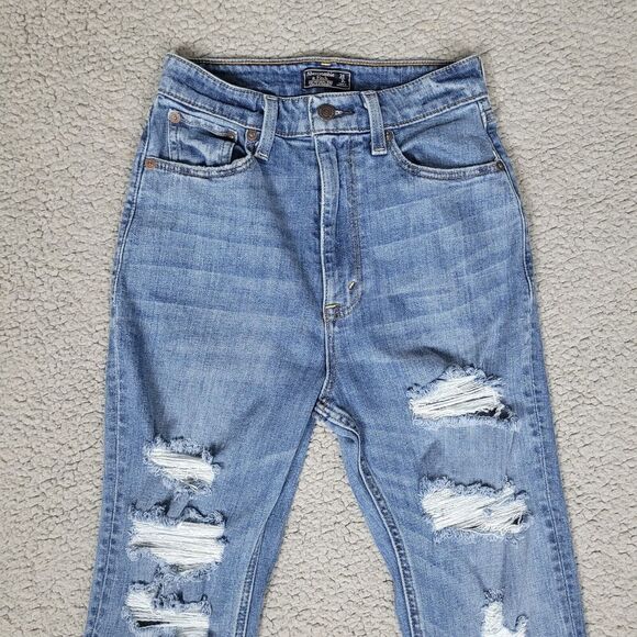 Abercrombie & Fitch Jeans Women 26 2S Zoe Natural Rise Ankle Straight Distressed - Picture 2 of 6